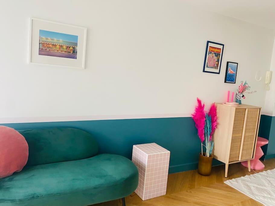 Appartement 9, Entre Opera Et Pigalle, Superbe Avec Balcon