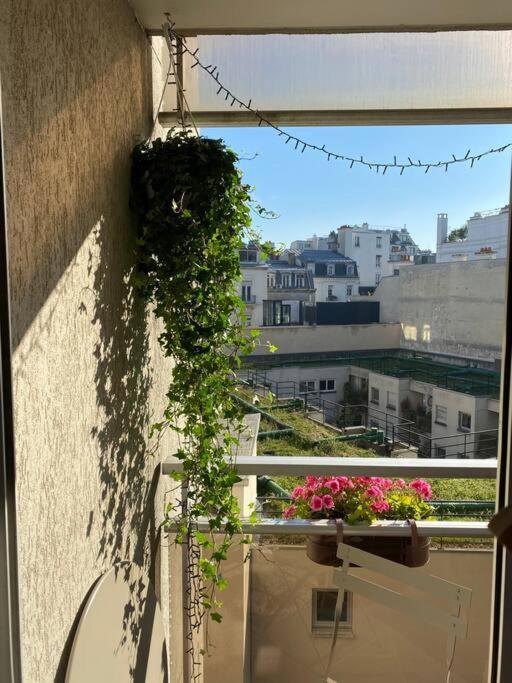 Appartement 9, Entre Opera Et Pigalle, Superbe Avec Balcon *